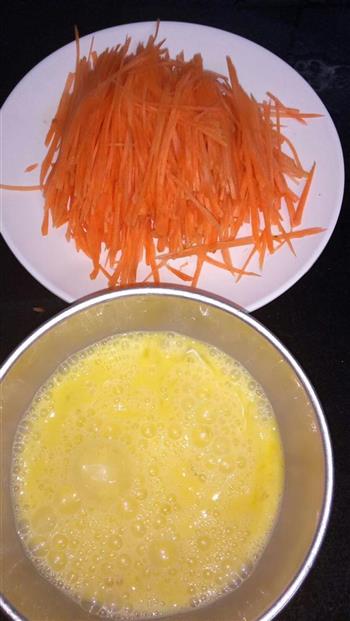 胡萝卜炒鸡蛋的做法步骤2