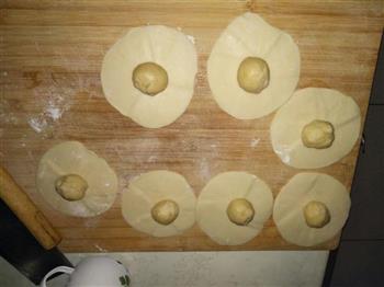 油酥豆沙饼的做法步骤4