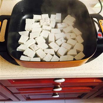 香煎脆皮豆腐的做法步骤1