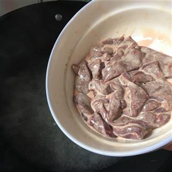 猪肝瘦肉马蹄面线汤的做法图解6