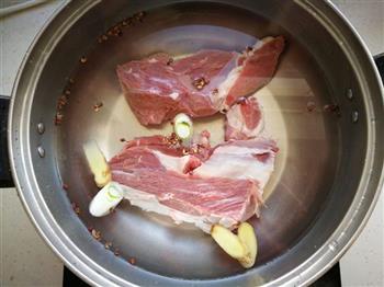 五香牛肉的做法步骤2