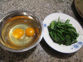 大蒜炒鸡蛋的做法步骤1