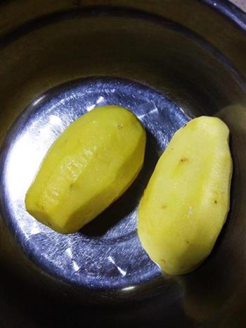 炸土豆条的做法步骤2
