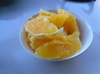 果肉橙汁的做法步骤2