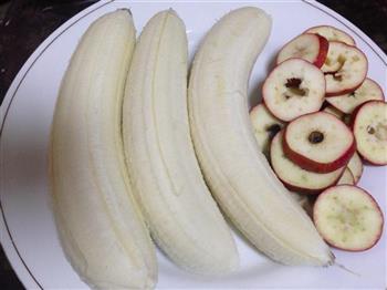 山楂烤香蕉的做法步骤1