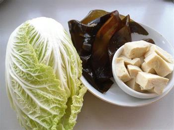 海带白菜烧豆腐的做法步骤1