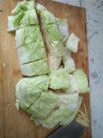 白菜炖炸豆腐的做法步骤2