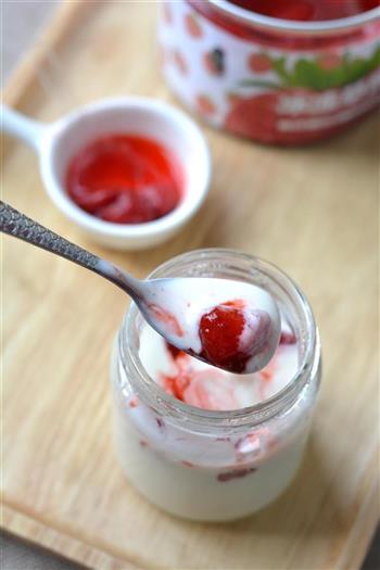 冰鲜草莓酸奶的做法图解10