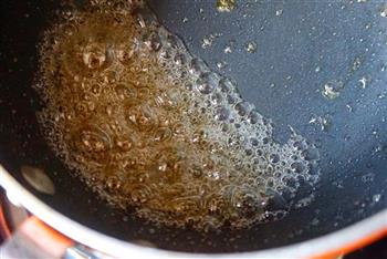 焦糖糯米藕的做法步骤7