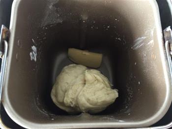 椰香葡萄干面包的做法步骤2
