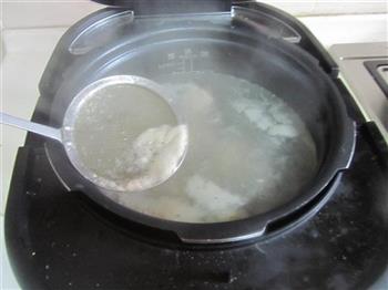 棒骨莲藕汤的做法步骤5
