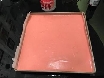 草莓棉花糖蛋糕卷的做法图解8