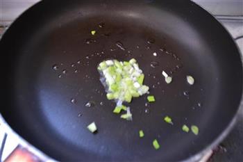 减肥排毒-海带豆腐汤的做法图解3