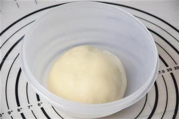 淡奶油椰蓉面包卷的做法步骤4