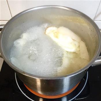 竹笙鸡蛋瘦肉汤的做法图解7