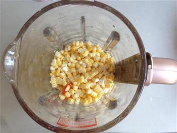 红萝卜玉米汁的做法步骤2