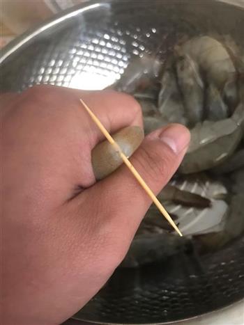 油闷大虾的做法步骤2