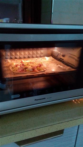 培根薄底披萨的做法步骤15