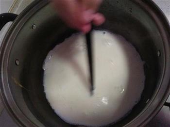 椰丝牛奶小方的做法图解3