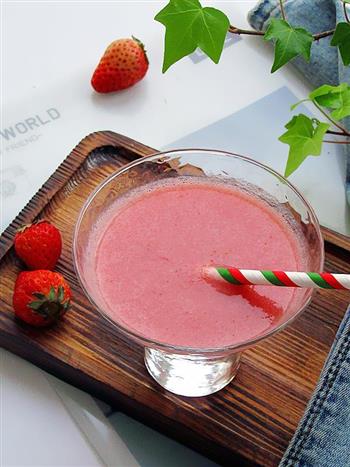 草莓酸奶饮的做法图解8
