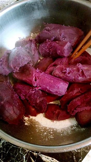 香煎紫薯饼的做法步骤2