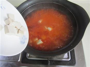 蟹味菇豆腐番茄汤的做法图解5