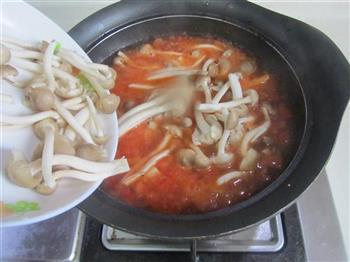 蟹味菇豆腐番茄汤的做法图解6