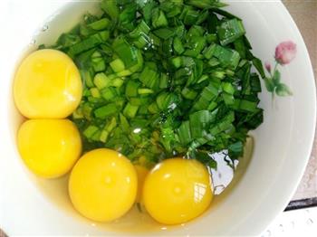 韭菜炒蛋的做法步骤1