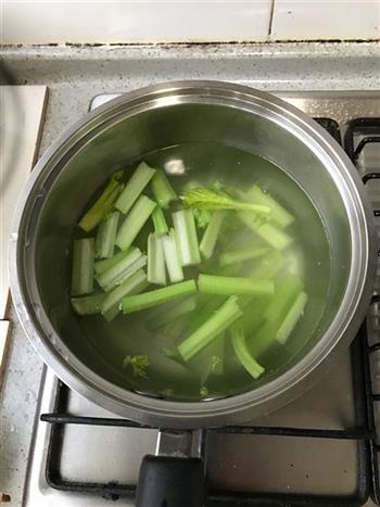 凉拌芹菜腐竹的做法步骤3