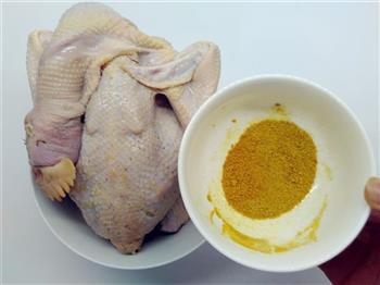 砂锅盐焗鸡的做法步骤3