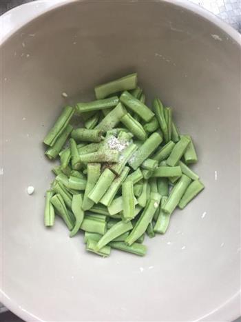 豆角蒸菜的做法步骤1