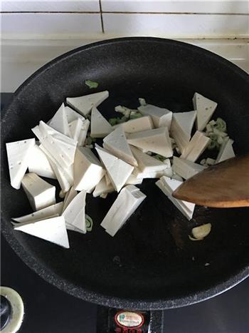 千叶豆腐炒芹菜的做法步骤4