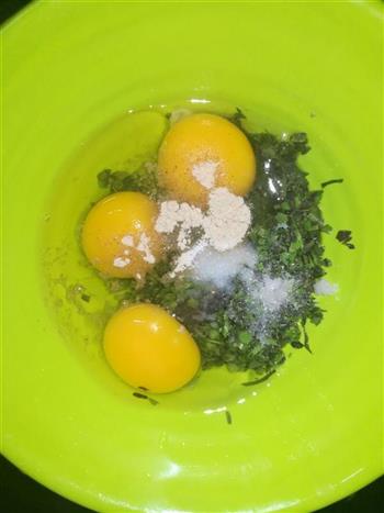 香椿煎蛋的做法步骤3