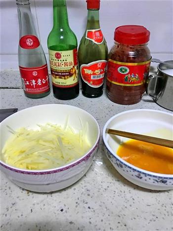 芙蓉蛋和清炒土豆丝的做法步骤5