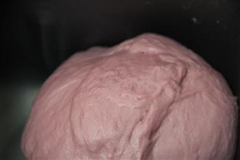 紫薯奶香面包的做法图解4