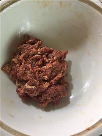 香菇西红柿牛肉汤的做法步骤2