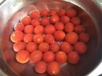 油渍番茄的做法步骤1