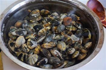 花蛤蜊汤面的做法步骤1