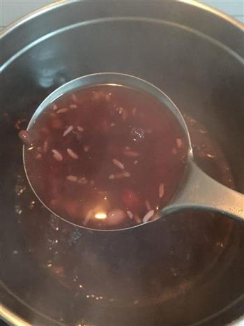 酒酿红豆花生汤的做法图解4
