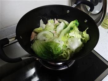 生菜鱼饺汤的做法步骤3