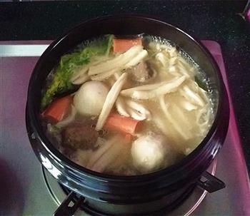 浓汤面疙瘩火锅的做法步骤6