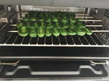 烤韭菜的做法步骤5