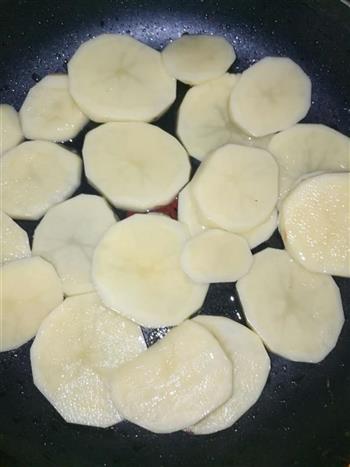 椒盐土豆片的做法步骤4