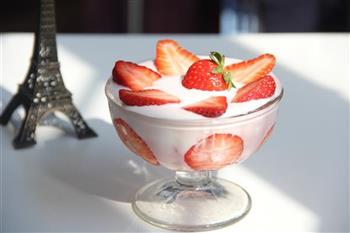 草莓酸奶的做法步骤11