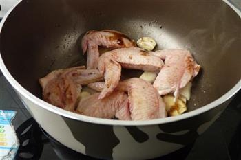 黑椒玉米烧鸡翅的做法步骤3