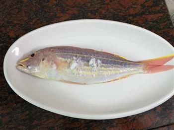 金线鱼鱼饭的做法步骤2