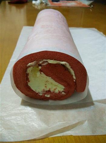 红丝绒奶油蛋糕卷的做法步骤5