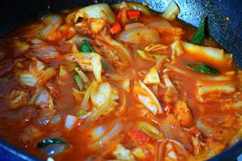 辣白菜炖鲅鱼的做法步骤7