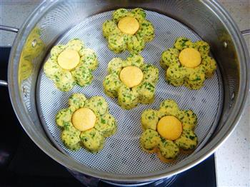 芹菜叶花朵玉米饼的做法图解12