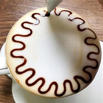 简单拉花咖啡的做法图解7